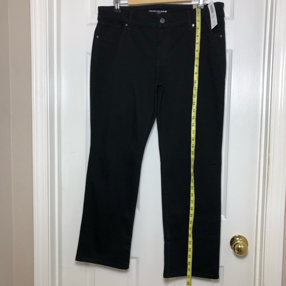 Chico’s Stretchy Mid Modern Rise Closet Staple Black Straight Jeans 2 Short 12-L - Picture 9 of 15
